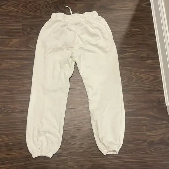 WeWoreWhat Ivory Sweatpants with drawstring Size Medium! - Picture 4 of 4